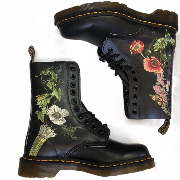 Dr. Martens Shoes - 🚫SOLD🚫 Dr. Martens Wild Botanics Combat Boots
